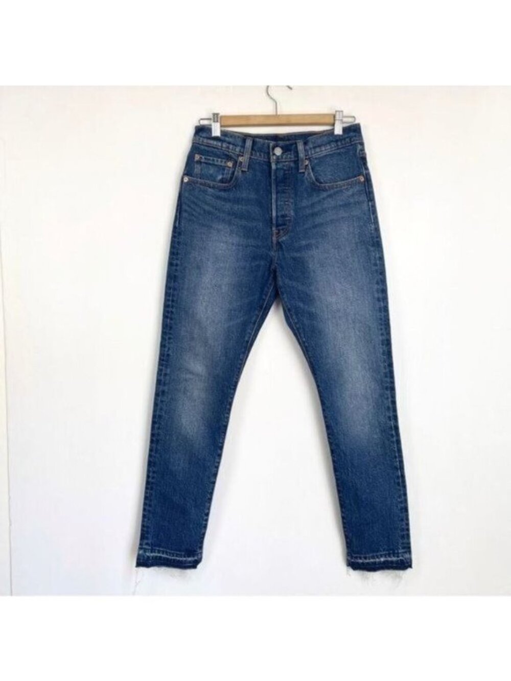 Levi’s 501 high waisted Raw hem skinny jeans 27